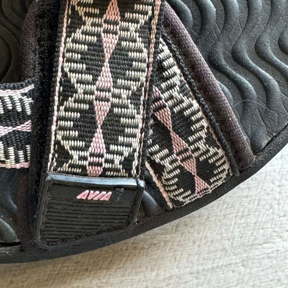 Avia‎ Sport Sandals Black Pink Pattern Adjustable Strap Comfortable Shoes Size 8